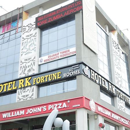 Hotel Rk Fortune Αχμπανταμπάντ Εξωτερικό φωτογραφία