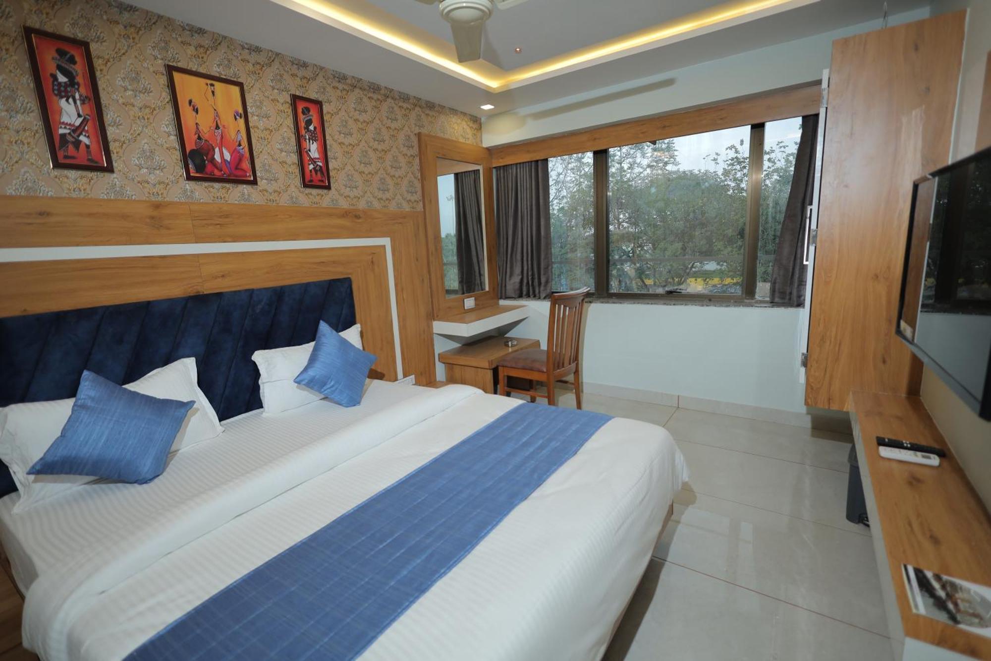 Hotel Rk Fortune Αχμπανταμπάντ Εξωτερικό φωτογραφία